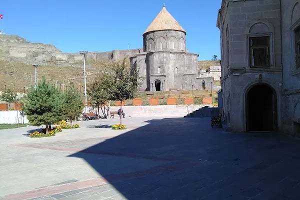 Merkez Kümbet Cami - Resim 19