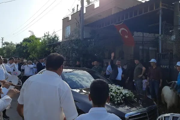 Güzelyurt Mahalle Parkı - Resim 16