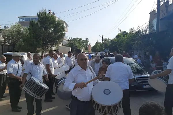 Güzelyurt Mahalle Parkı - Resim 2