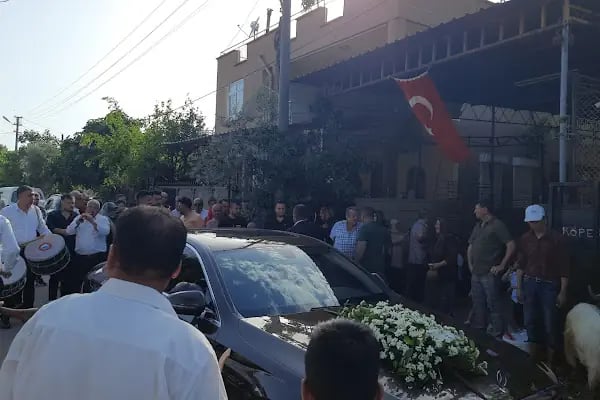 Güzelyurt Mahalle Parkı - Resim 4