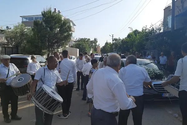 Güzelyurt Mahalle Parkı - Resim 18