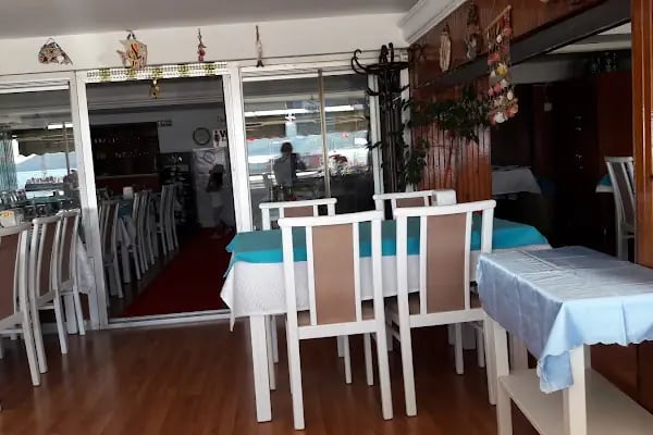 Alya Cafe & Bistro - Resim 1