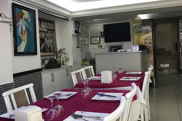 Alya Cafe & Bistro - Resim 12