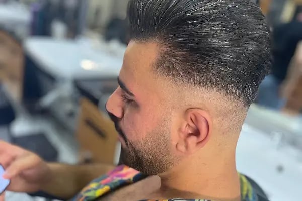 siyah inci barber shop güngören - Resim 4