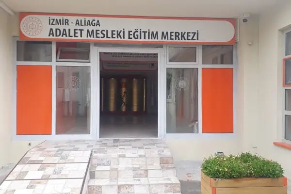Aliağa Adalet Mesleki Eğitim Merkezi - Resim 4