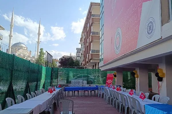 Fatih Erdem Masa Sandalye Kiralama - Resim 2