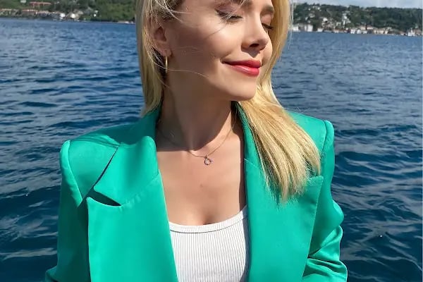 Op. Dr. Sina Kaderi - Facelift (yüz germe) - Rhinoplasty (burun estetiği) - Jaw Surgery (çene estetiği) - Liplift - Resim 2