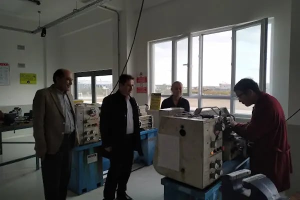 Veliköy Organize Sanayi Bölgesi Mesleki ve Teknik Anadolu Lisesi - Resim 12