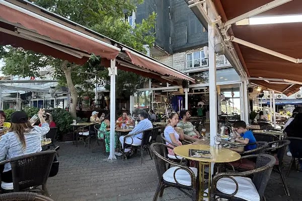 Burgaz Cafe - Resim 2