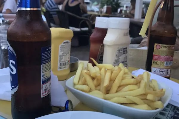 Burgaz Cafe - Resim 17