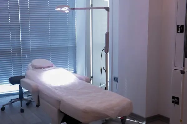 İz Clinic - Resim 3