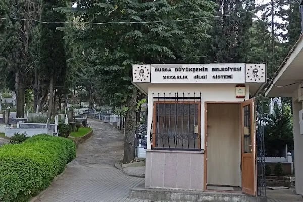 Alaşar Mezarlığı - Resim 7
