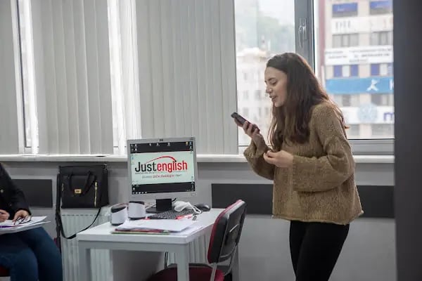 Just English Dil Okulları Bursa-Fomara - Resim 6