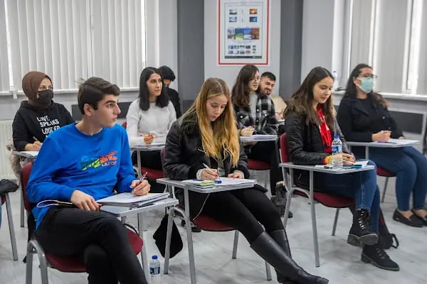 Just English Dil Okulları Bursa-Fomara - Resim 13