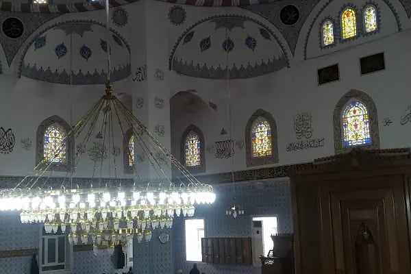 Hüseyin Gazi Nurlu Uluyol Camii - Resim 20
