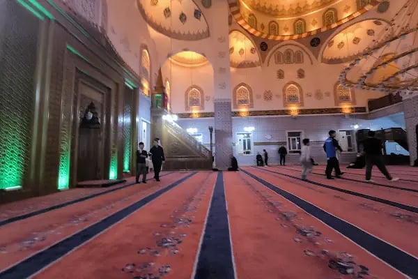 Hüseyin Gazi Nurlu Uluyol Camii - Resim 11