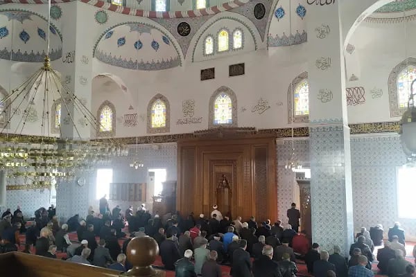 Hüseyin Gazi Nurlu Uluyol Camii - Resim 16