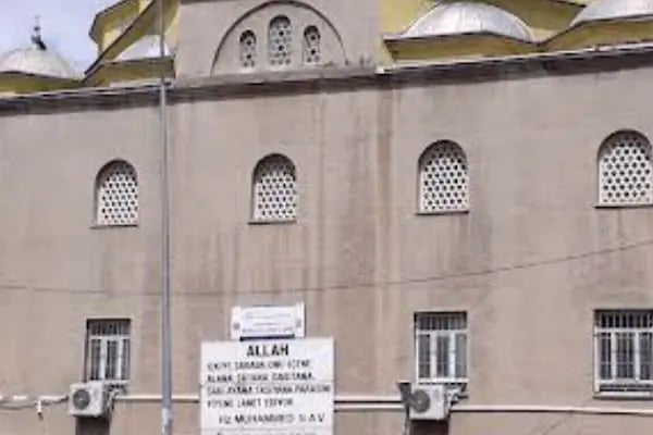 Hüseyin Gazi Nurlu Uluyol Camii - Resim 9
