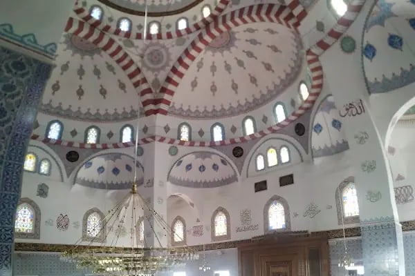 Hüseyin Gazi Nurlu Uluyol Camii - Resim 2