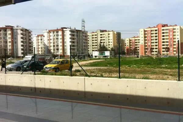 Özlüce / 29 Ekim Metro İstasyonu - Resim 6