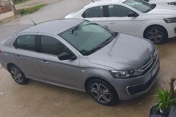 blue rent a car - Resim 16
