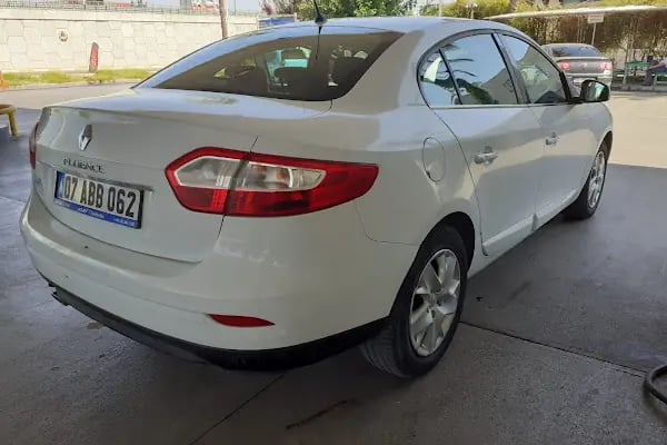blue rent a car - Resim 18