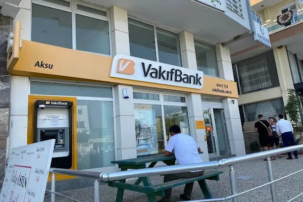 VakıfBank Aksu Şubesi - Resim 11