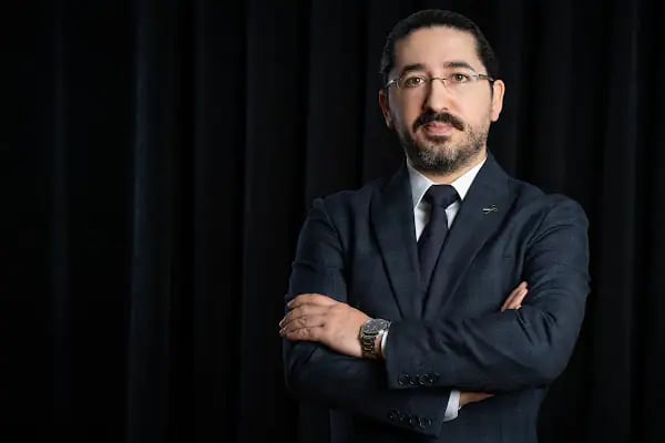 Op. Dr. Uğur Şahin - Resim 2
