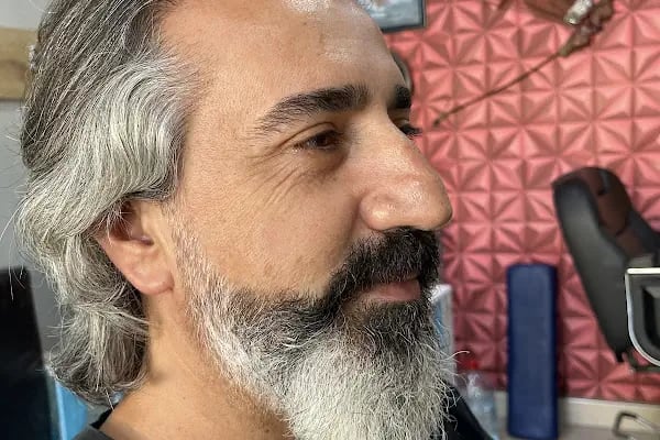 Ünlü Alı's Erkek Kuaförü - Resim 2