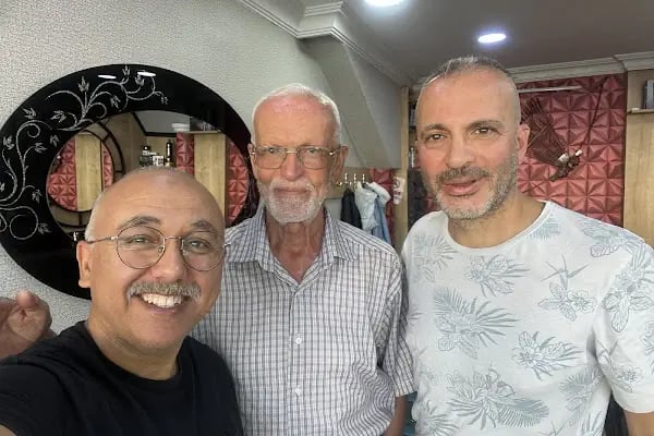 Ünlü Alı's Erkek Kuaförü - Resim 3