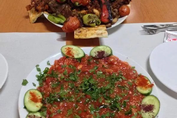 Karakuş Et Lokantası - Resim 15