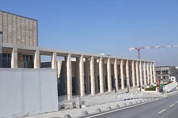 Arnavutkòy Belediyesi Yönetim Merkezi - Resim 8