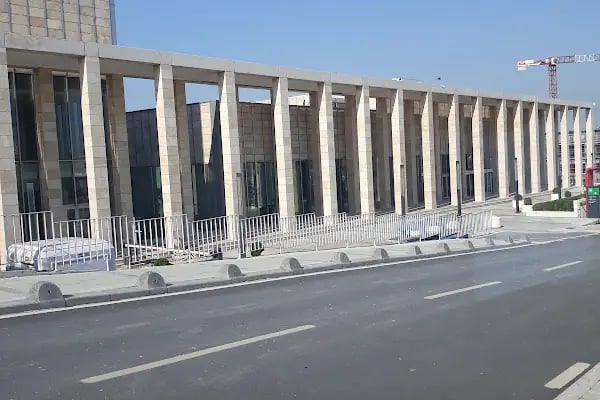 Arnavutkòy Belediyesi Yönetim Merkezi - Resim 17