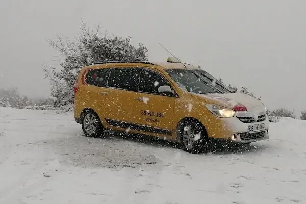 Bergama taksi (7 / 24 çalışıyoruz)Garaj Taksi - Resim 15