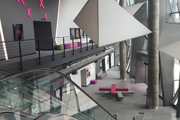 ANKAFLİX 2 (Mithatpaşa Şb.) Kızılay Vip Sinema & Playstation Kafe - Resim 6