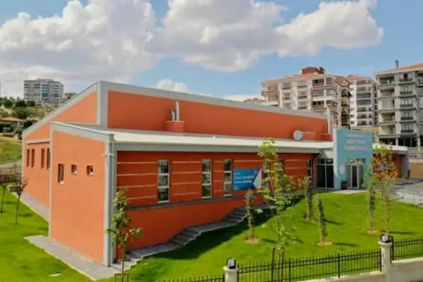Altındağ Belediyesi Yüzme Havuzu Ve Sosyal Tesisleri - Resim 20