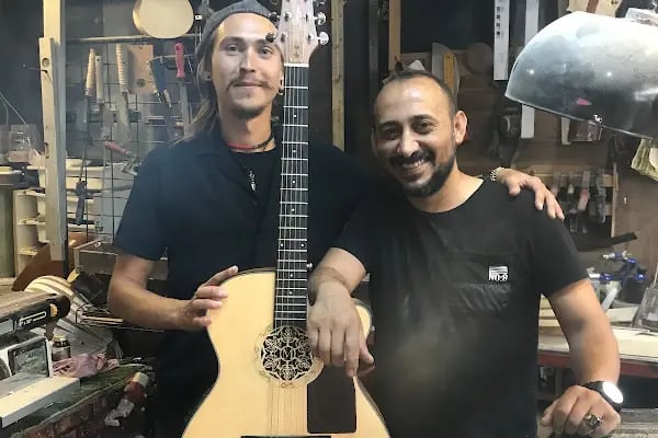Antalya Evren Müzik Saz,Bağlama,Gitar,Keman ,Ud,Tamir ve müzik aletleri satışı - Resim 6