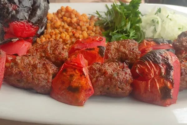 Cemre Ocakbaşı - Resim 3