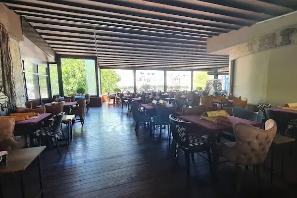 Trio Lounge - Resim 9