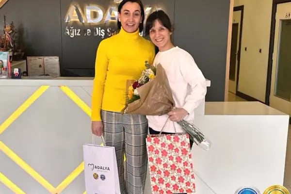 Adalya Ağız ve Diş Sağlığı Polikliniği (Dental Implants, Veneers, Crowns Clinic in Antalya, Turkey) - Resim 14