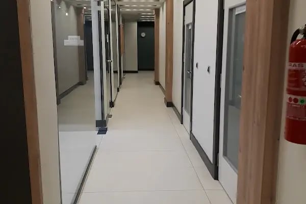 Adalya Ağız ve Diş Sağlığı Polikliniği (Dental Implants, Veneers, Crowns Clinic in Antalya, Turkey) - Resim 11