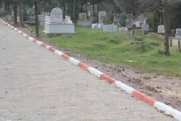 Veliköy Mezarlığı - Resim 7