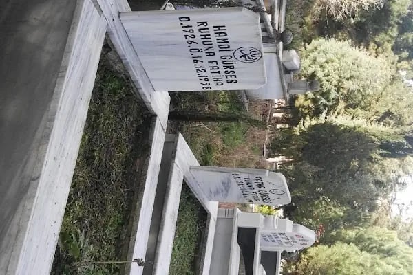 Veliköy Mezarlığı - Resim 3