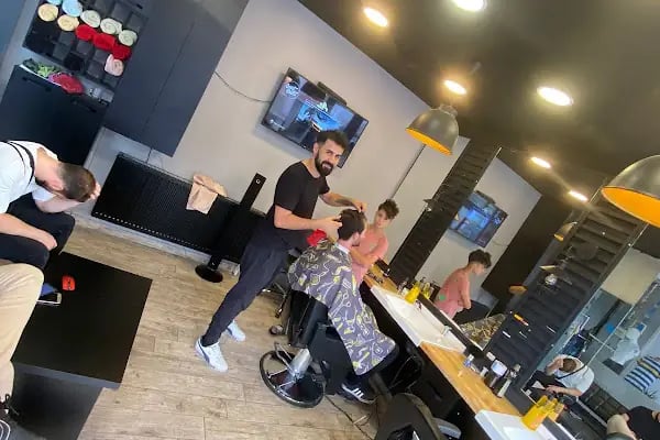 BARBERS CLUB MERAM - Resim 3