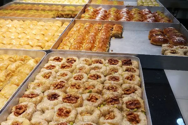 ANTEPLİOĞLU SICAK TATLI VE BAKLAVA - Resim 4