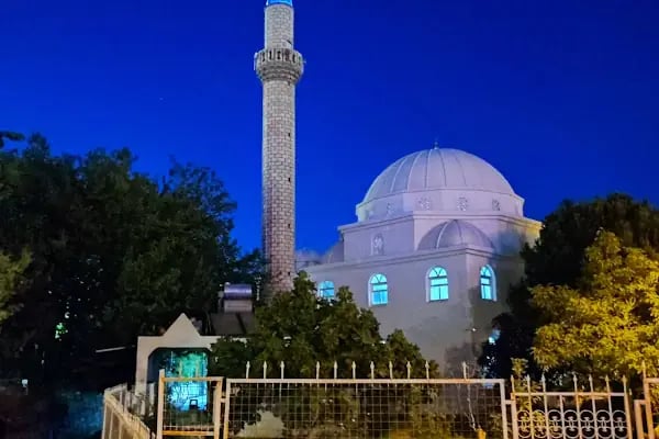Merkez Valide Cami - Resim 3