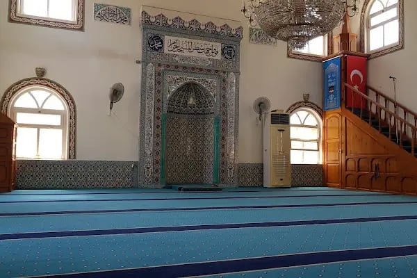 Merkez Valide Cami - Resim 10