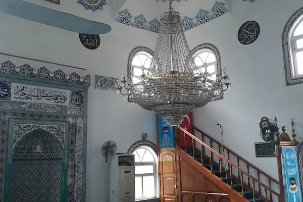 Merkez Valide Cami - Resim 13