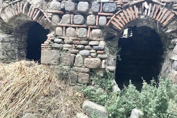 Tarihi Taş Han - Resim 1