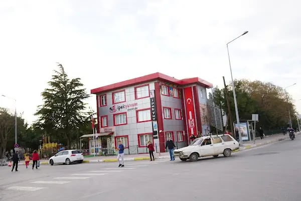 Balıkesir İpek Böceğim Anaokulu Kreş Okul Öncesi - Resim 1